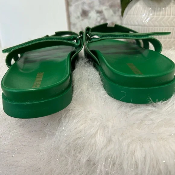 Green Cushioned Slide Sandals - Picture 4 of 5